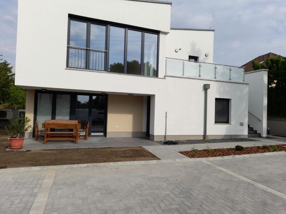 Kempi Kuckoja Balatonalmádi Buitenkant foto